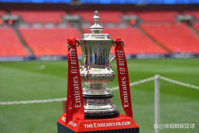 关于意甲冠军奖杯悬念重重，角逐激烈的信息