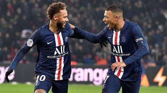 巴黎圣日耳曼完胜拜仁慕尼黑，姆巴佩闪耀的简单介绍