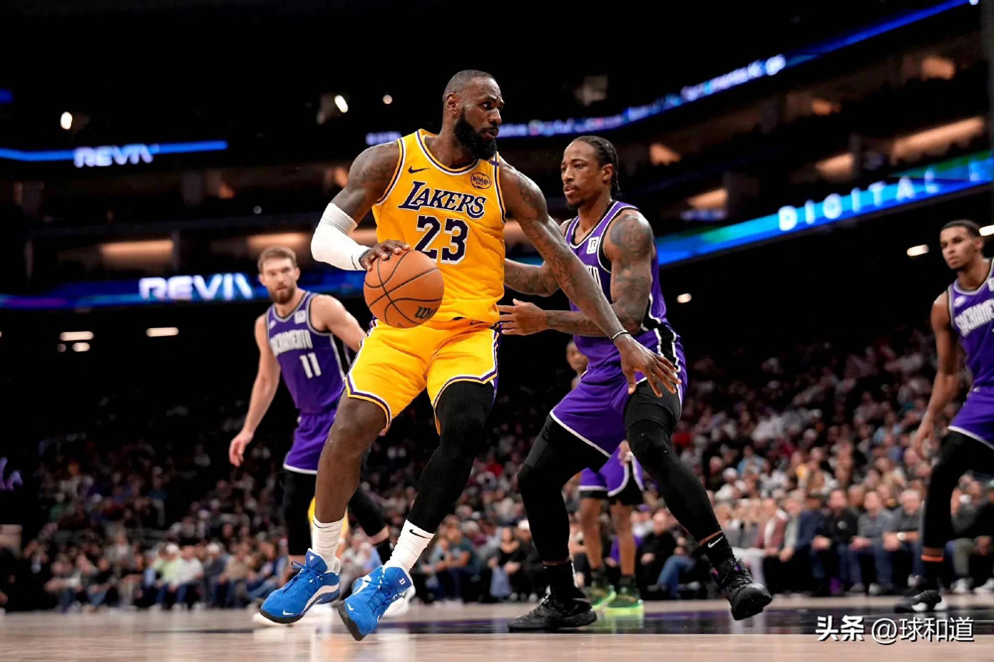 包含魔术师现身球场,为热火队助威士气的词条 包含魔术师现身球场,为热火队助威士气的词条