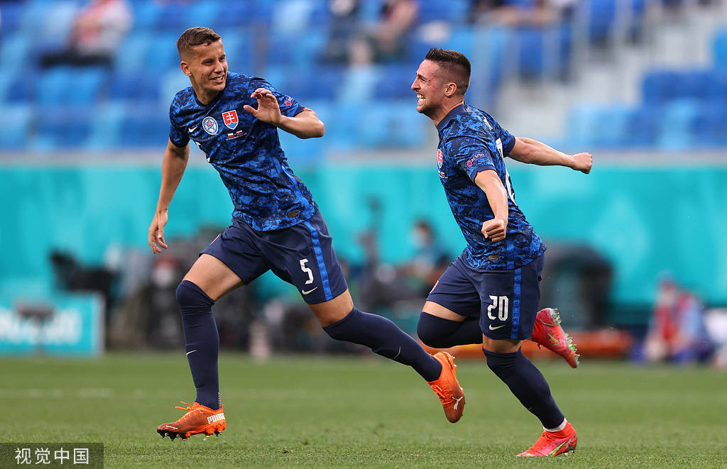 爱游戏官网-波兰队对战斯洛伐克队，备受期待