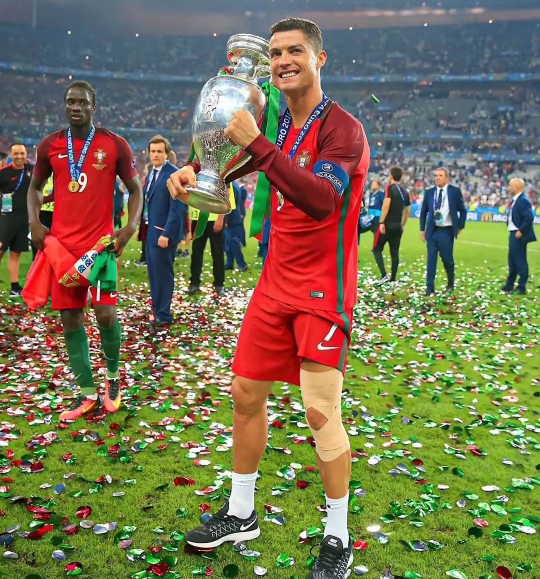 葡萄牙足球队夺得冠军，实力出众