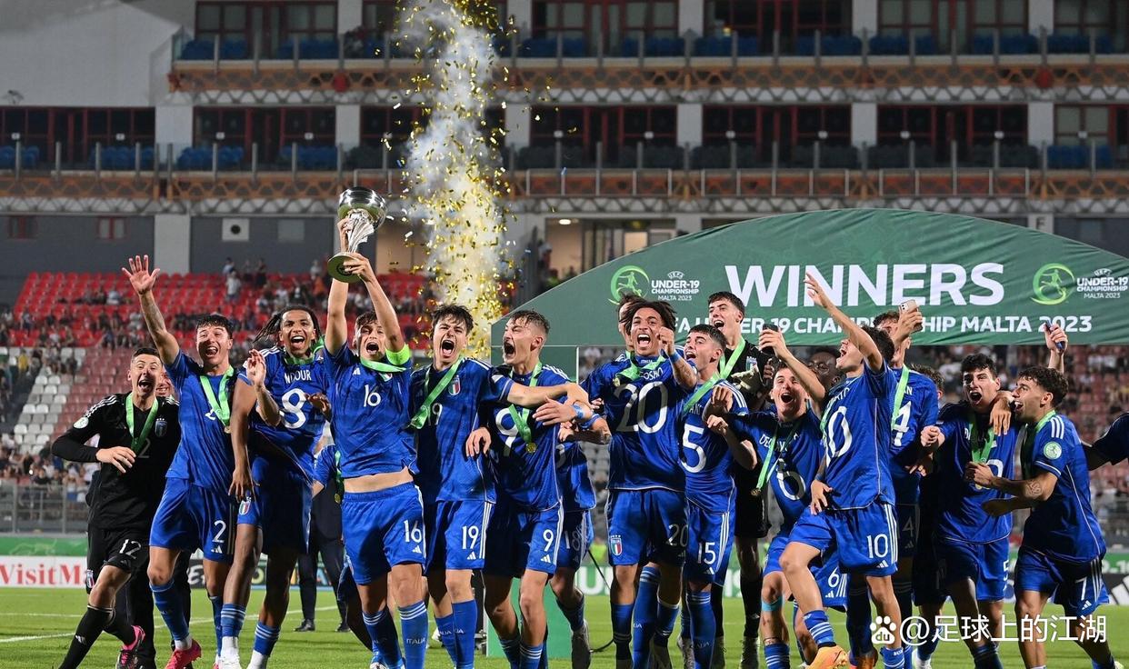 爱游戏官方登录入口-球队老将受伤，教练组紧急调整战术的简单介绍