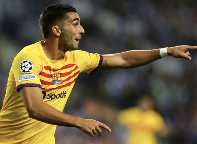 精彩回放!一轮紧张对决屡现逆转战术 精彩回放!一轮紧张对决屡现逆转战术