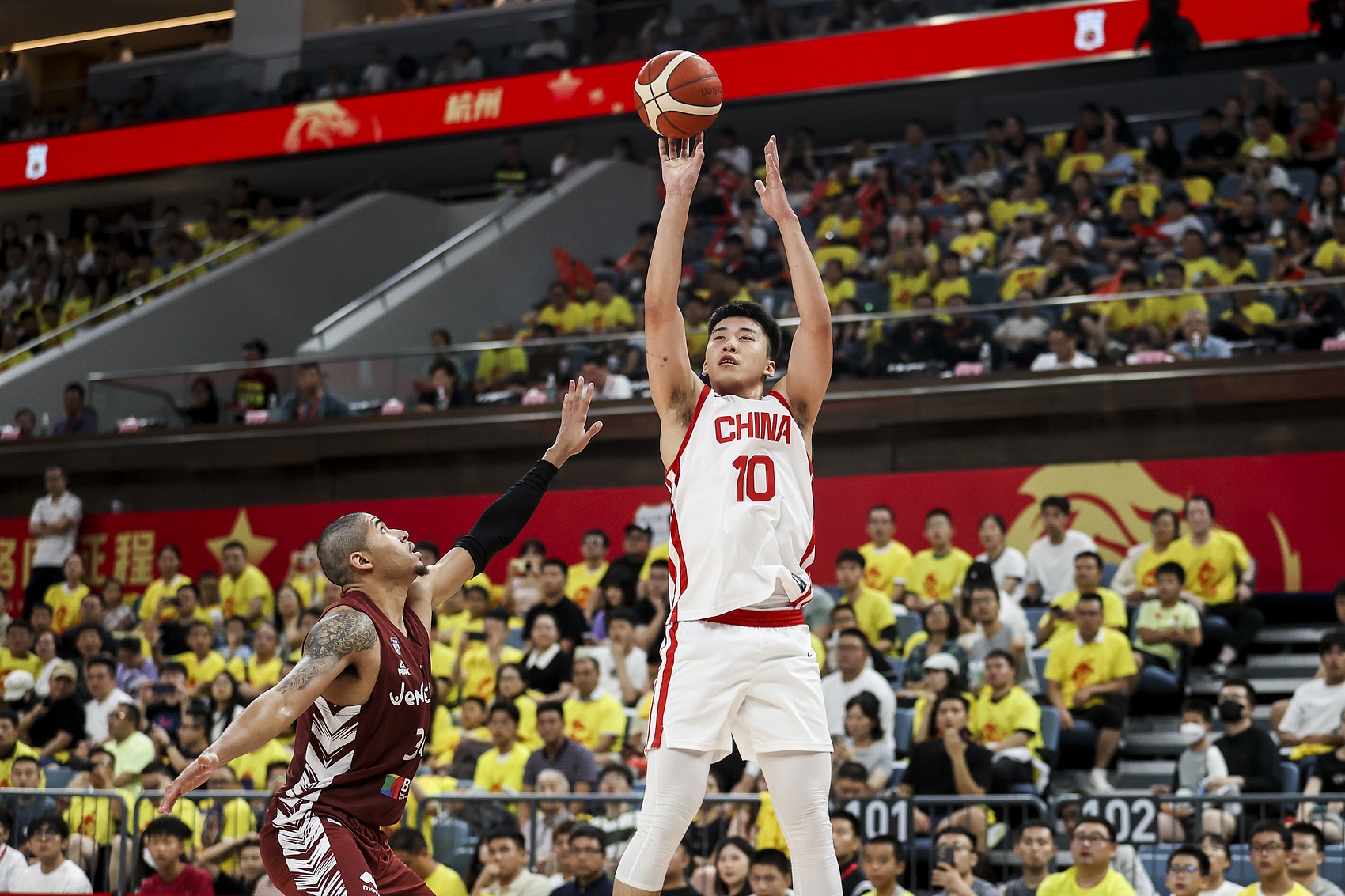 传中助攻,球员实力得以展现 传中助攻,球员实力得以展现