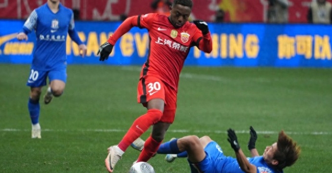 爱游戏在线登录-瓦朗谢纳客场失利，遗憾告终的简单介绍